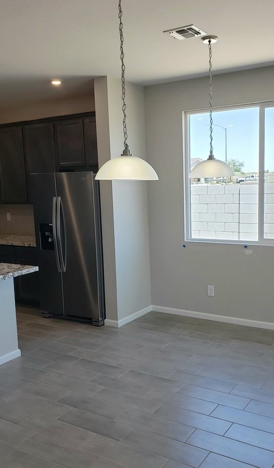 2065 E Brooklyn Dr - Photo 5 of 35
