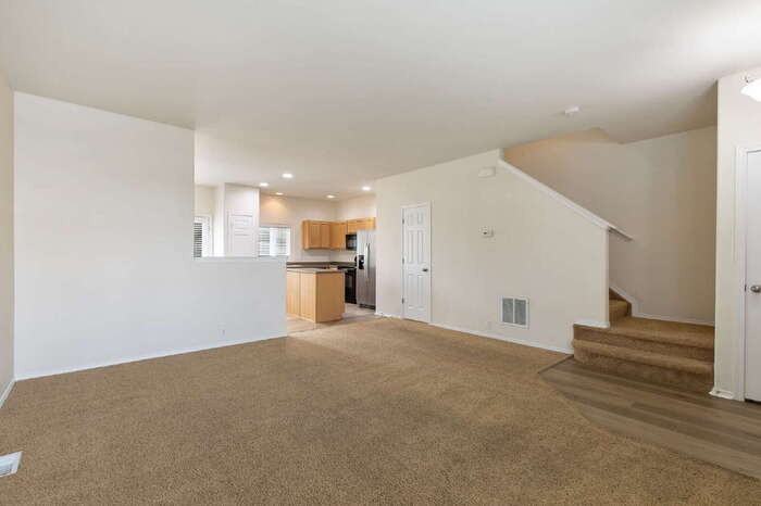 7475 Country Side Grv - Photo 5 of 28