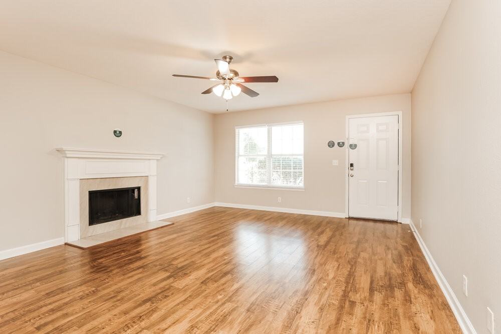 3764 Indian Creek Blvd - Photo 4 of 17