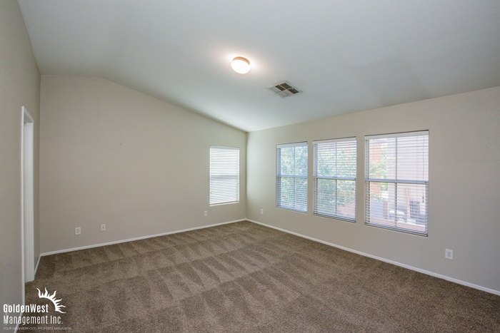 7205 Neches Ave - Photo 7 of 18