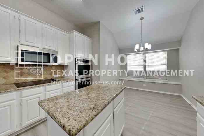 4520 Ridgepointe Dr - Photo 7 of 21