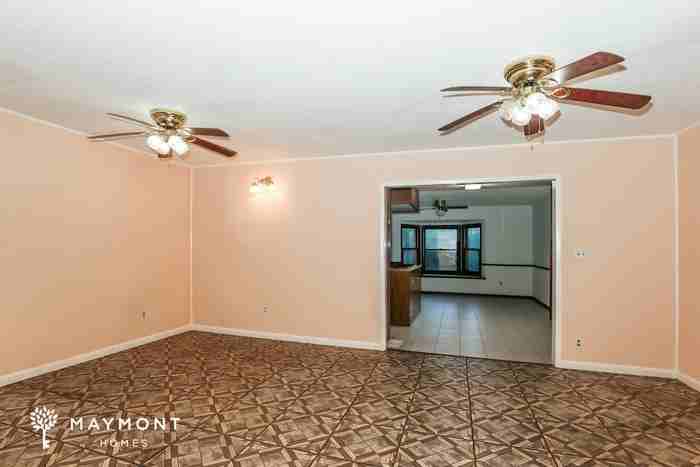 1146 E Fayetteville Rd - Photo 7 of 15