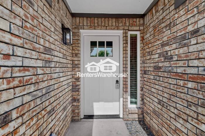 803 Sandy Creek Dr - Photo 4 of 45