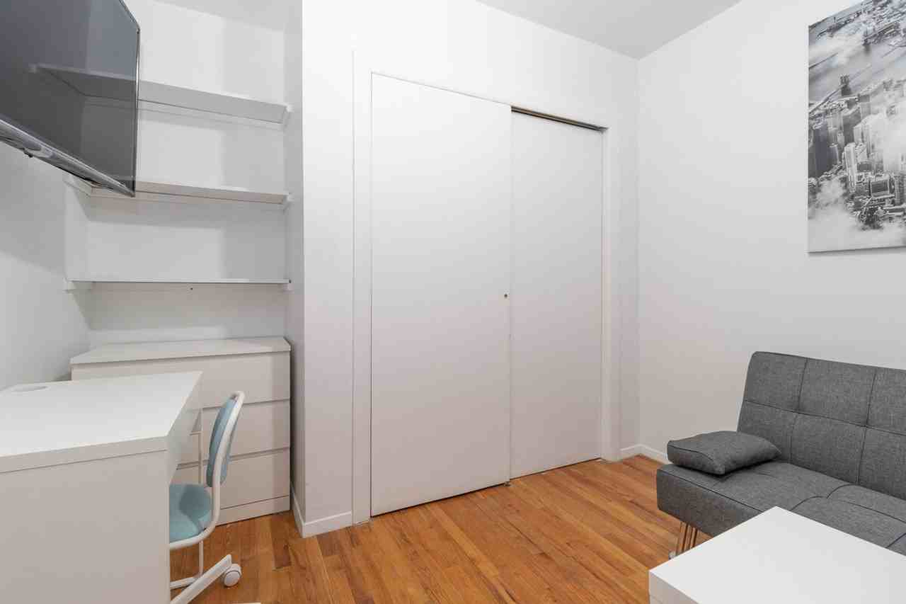 320 E 96th St #1032038P - Photo 2 of 23
