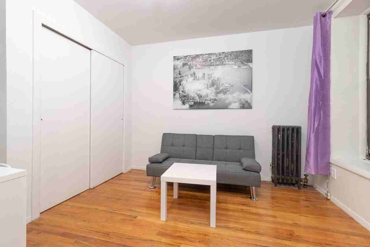 320 E 96th St #1032038P - Photo 6 of 23