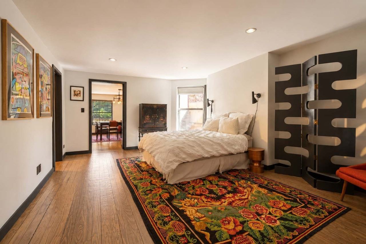 7 E 129th St #1330812P - Photo 2 of 6