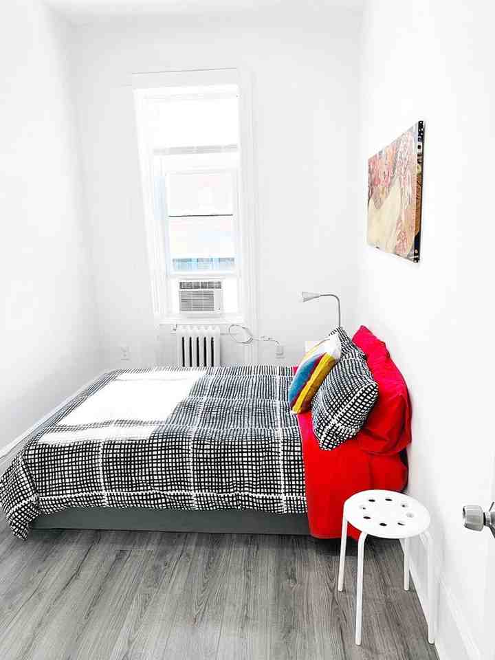 206 W 138th St #1032041P - Photo 2 of 25