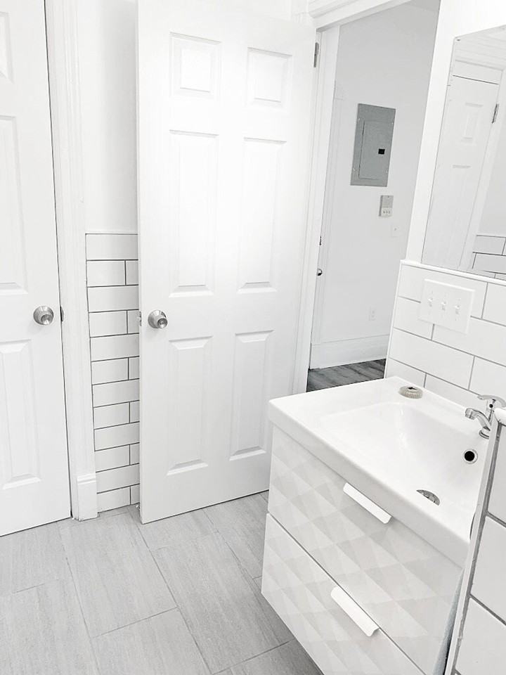 206 W 138th St #1032041P - Photo 6 of 25