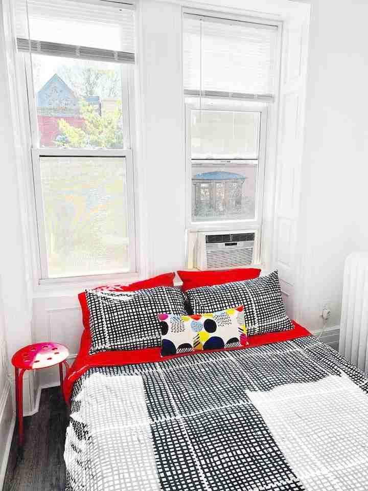 206 W 138th St #1032041P - Photo 7 of 25