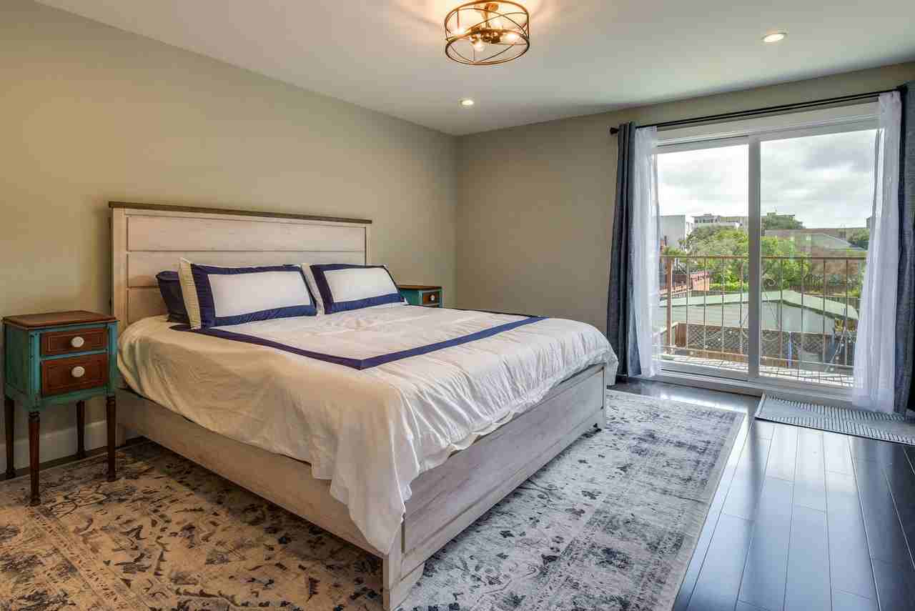 4631 Irving St #1546509P - Photo 6 of 25