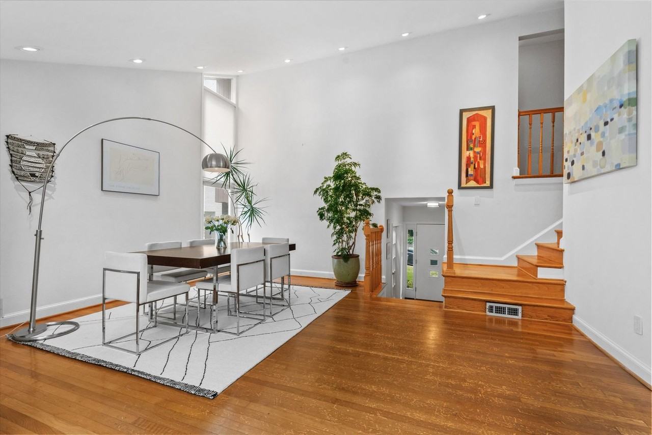 5049 Garfield St Nw #1539665P - Photo 6 of 22