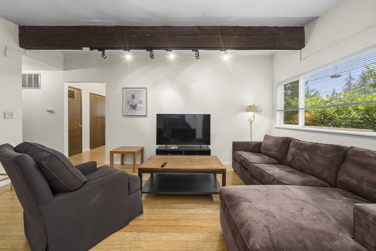 14025 Wallingford Ave N #1556320P - Photo 2 of 20