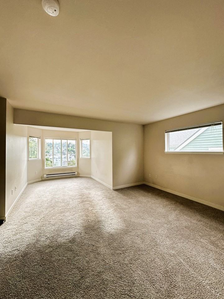 3043 14th Avenue West #B - Photo 6 of 24