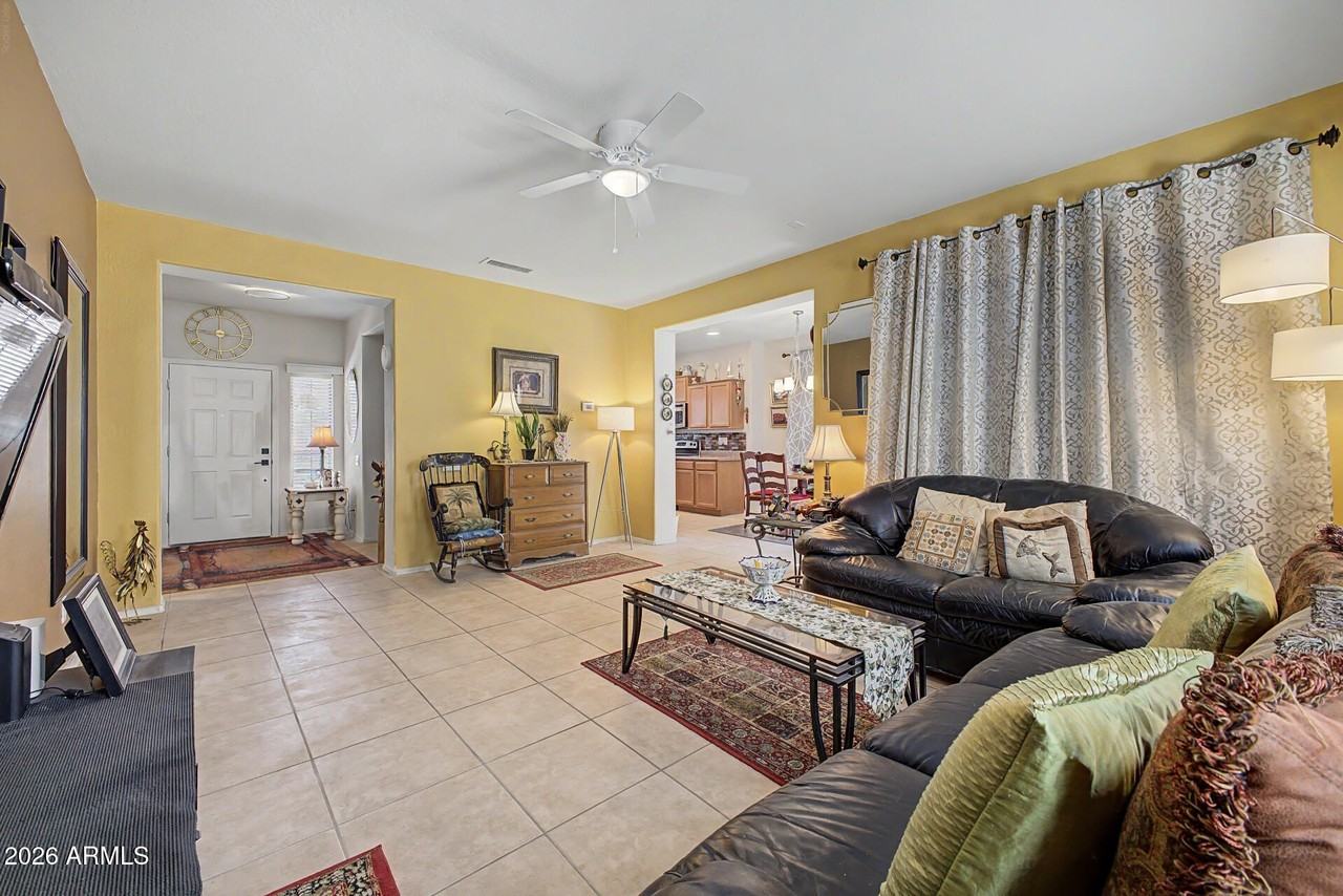 2348 N 84th Dr - Photo 4 of 31