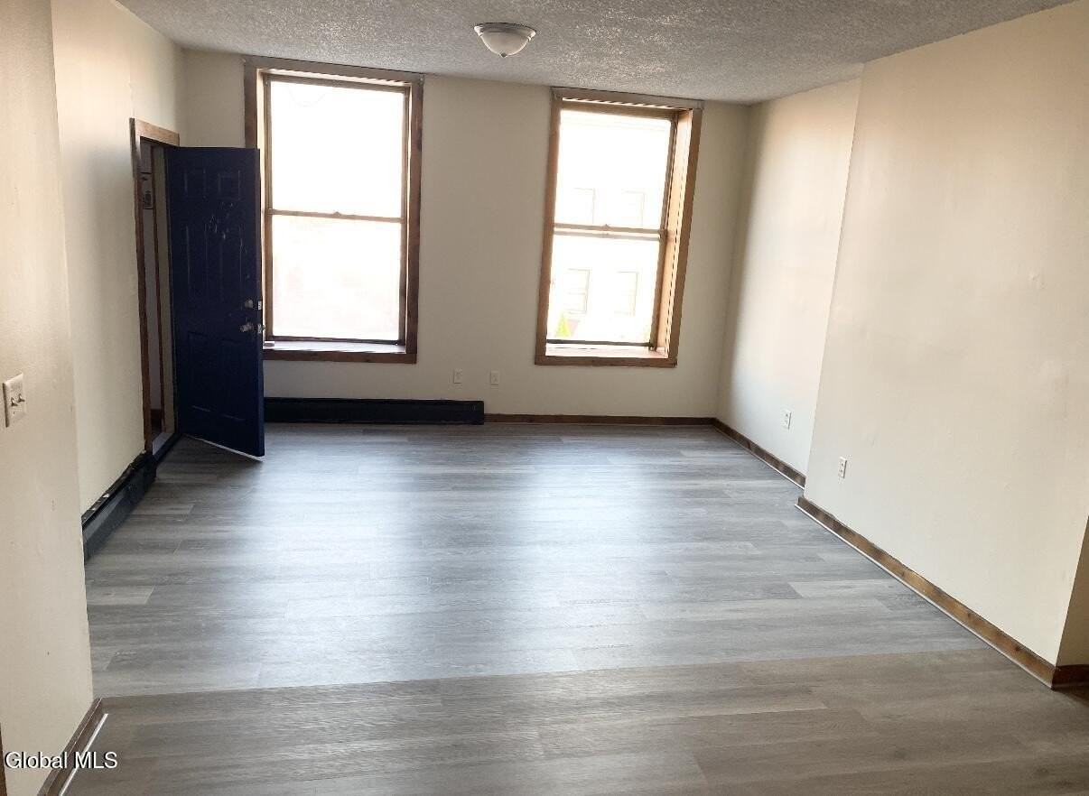 151 S Pearl St - Photo 5 of 14