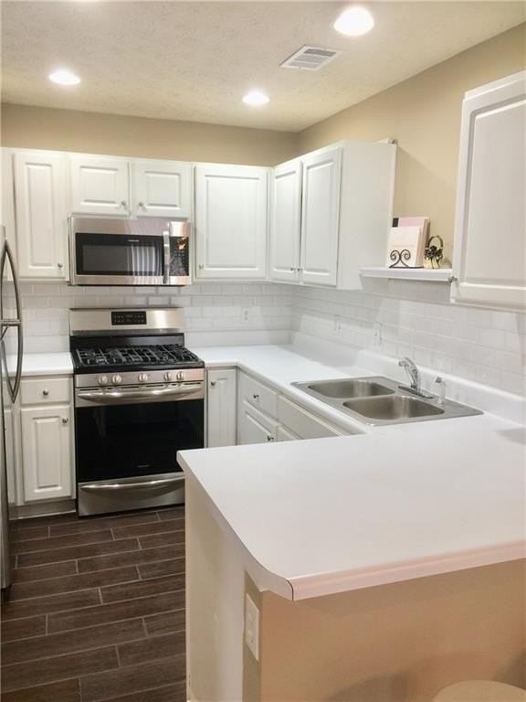 2040 Keenland Ct - Photo 3 of 10