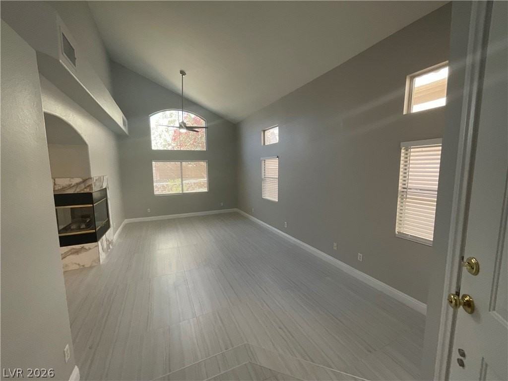 8313 Valleybreeze Ave - Photo 5 of 16
