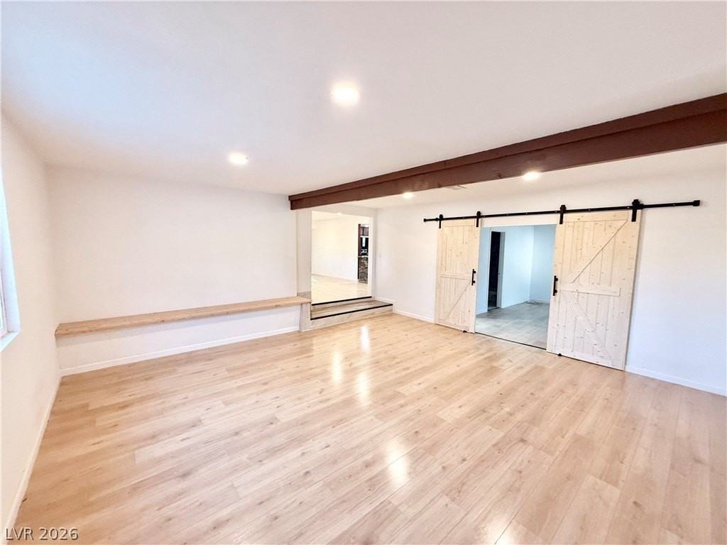 510 E Simkins Rd - Photo 3 of 15