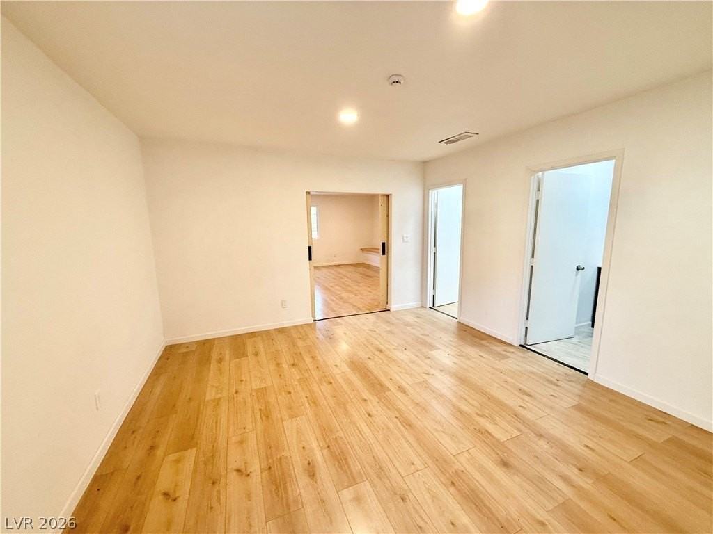510 E Simkins Rd - Photo 4 of 15