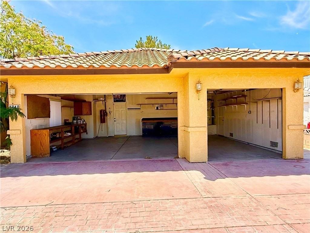 3810 Mount Charleston Dr - Photo 2 of 26