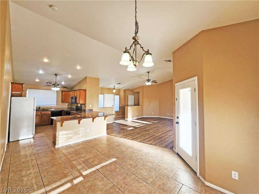 3680 Ravine Ave - Photo 6 of 28