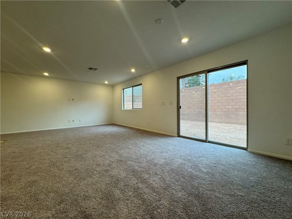 5239 Barcola Ave - Photo 4 of 37