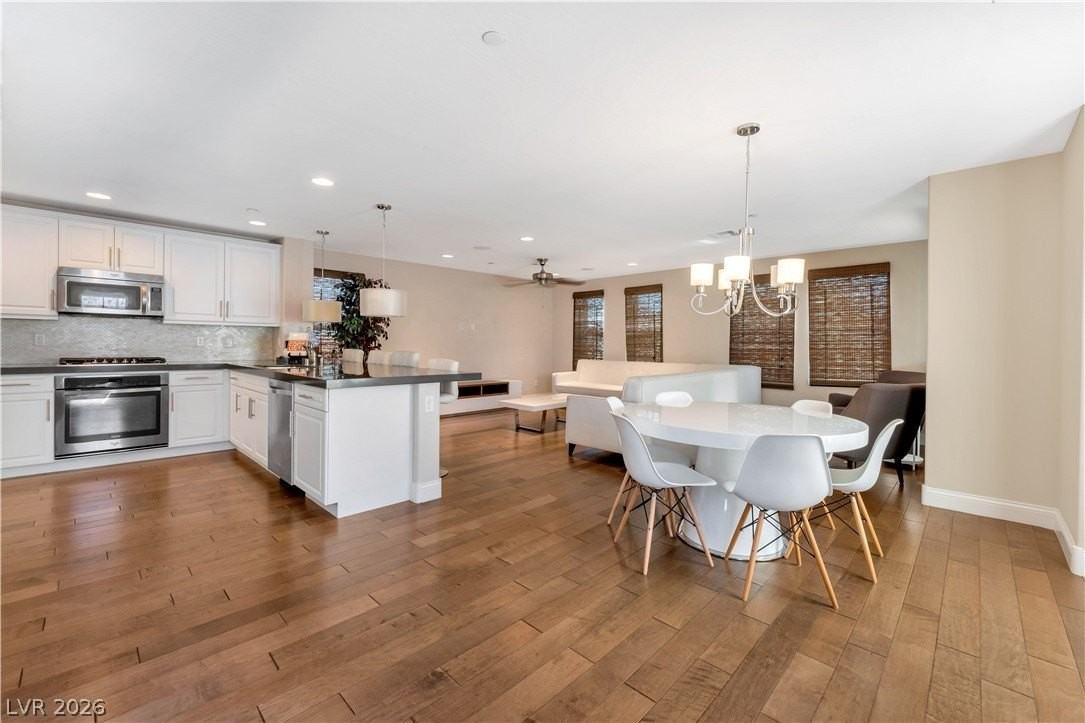 285 Cadence View Way - Photo 4 of 38