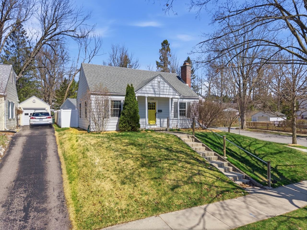 1102 Arborview Blvd - Photo 5 of 49