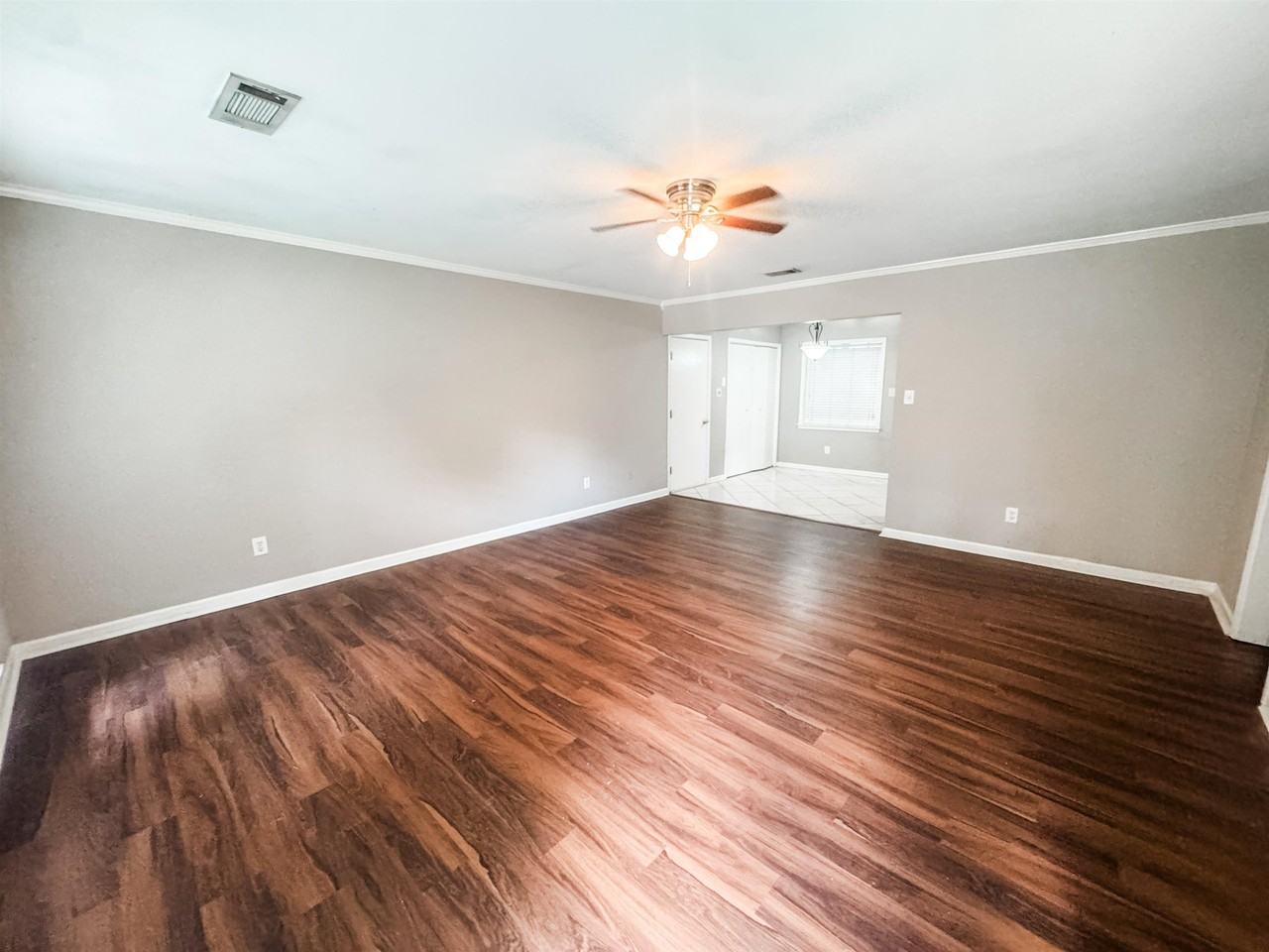 967 Barbara Lynn Dr - Photo 2 of 10