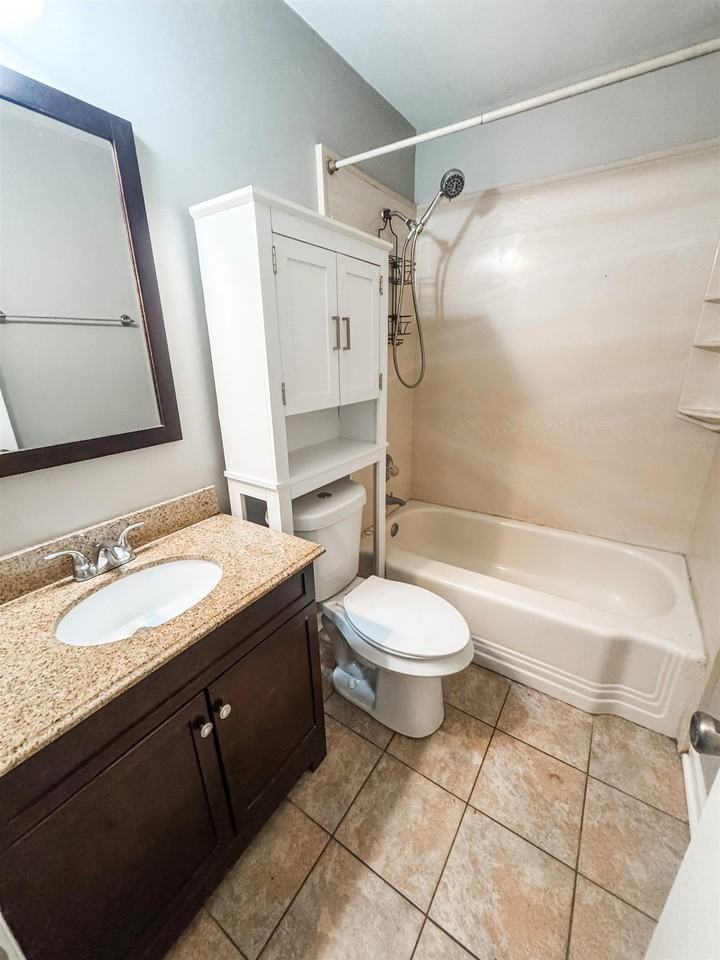 967 Barbara Lynn Dr - Photo 6 of 10
