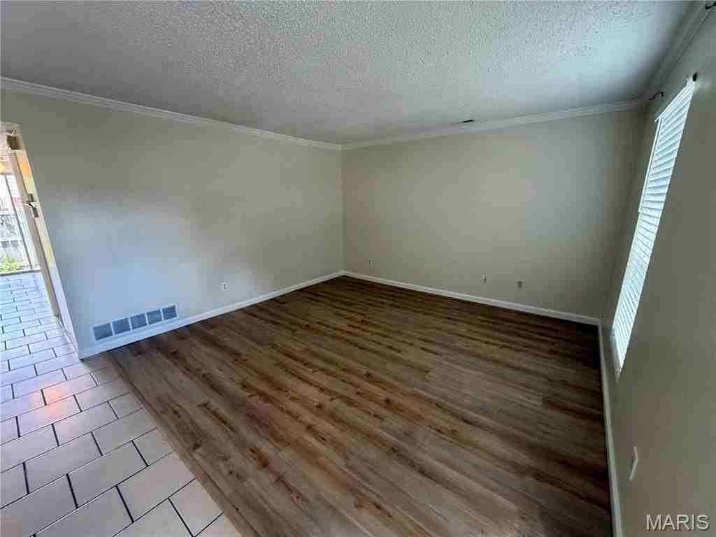 31 Park Charles Blvd S #A - Photo 6 of 32