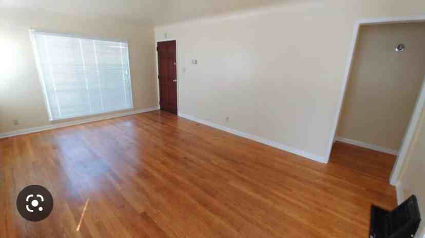 704 5th St #704 - Photo 5 of 8