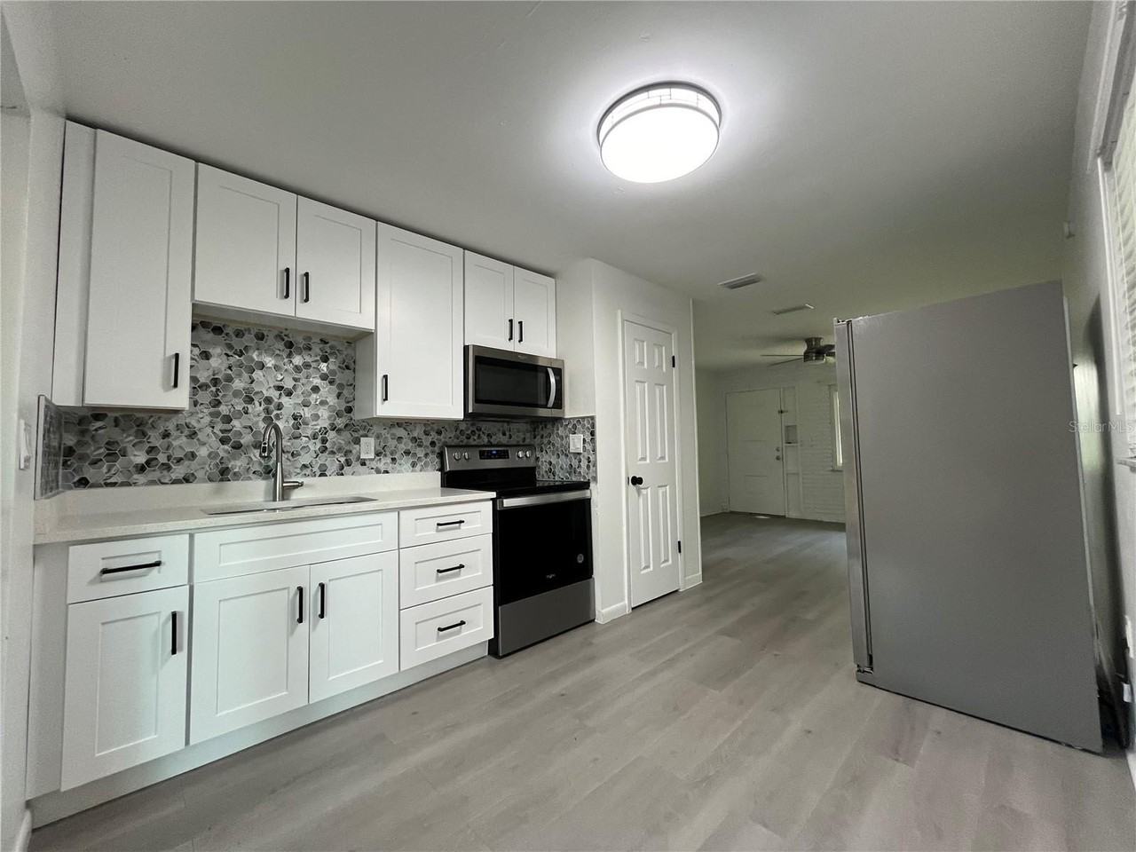 4814 20th St - Photo 4 of 25