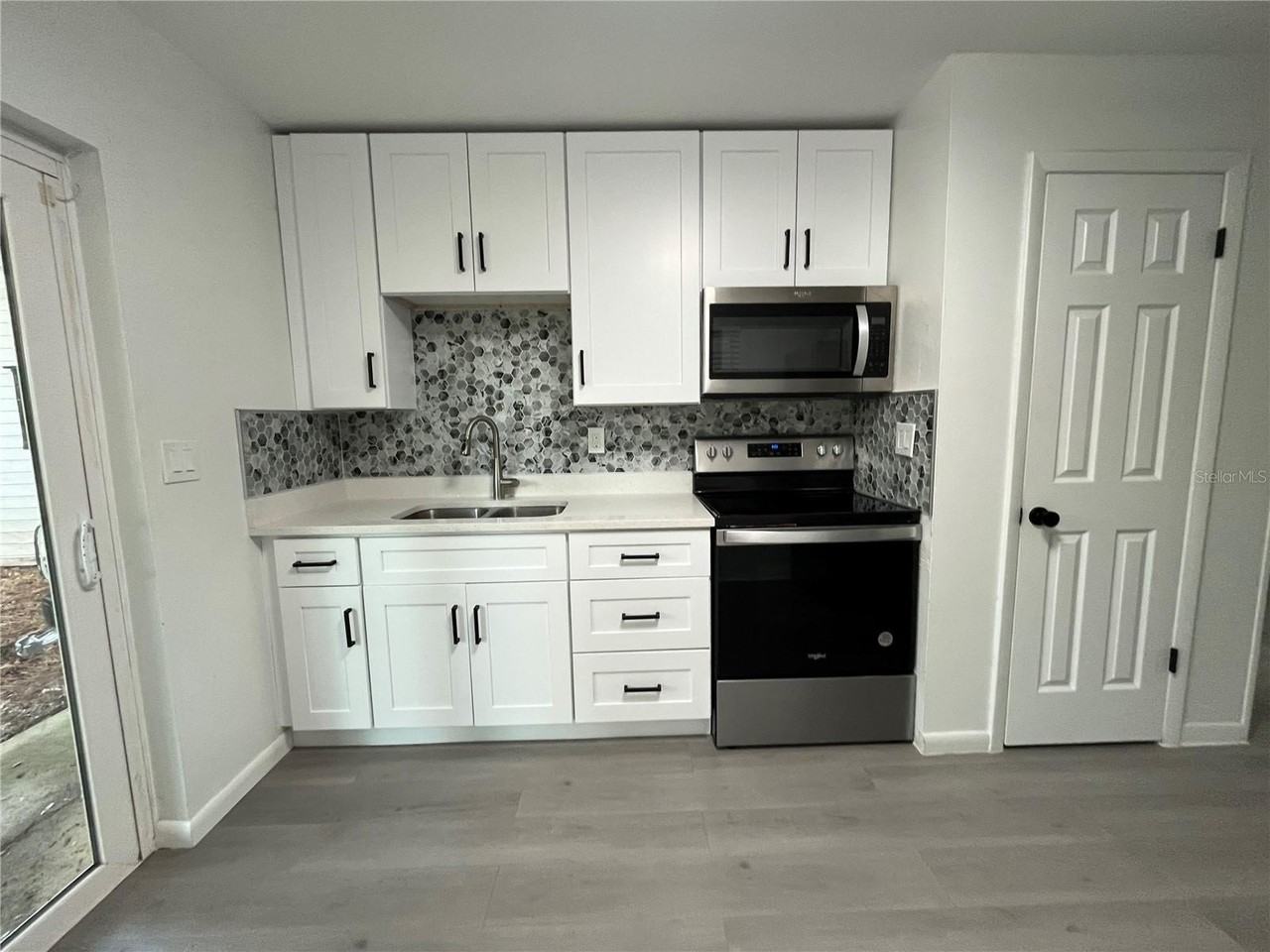 4814 20th St - Photo 5 of 25