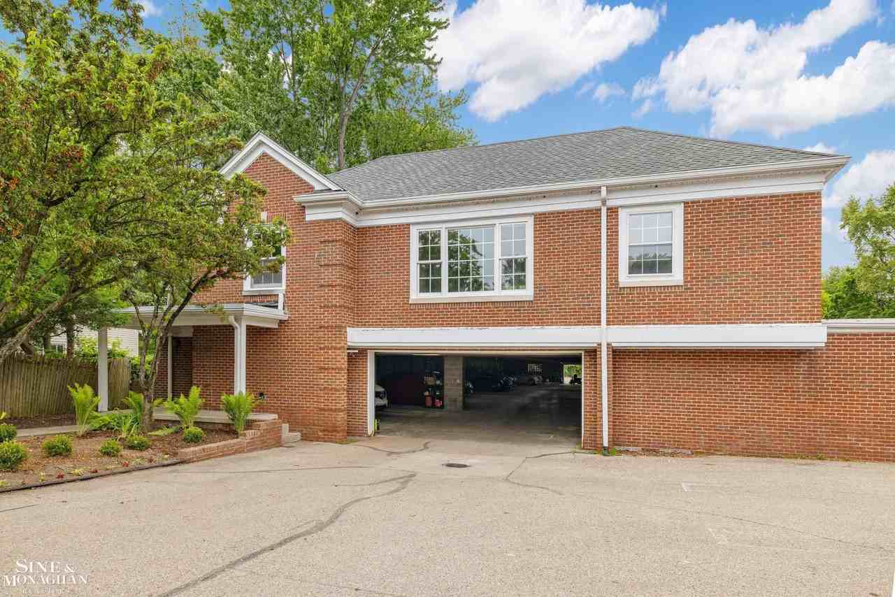 17111 E Jefferson Ave #35