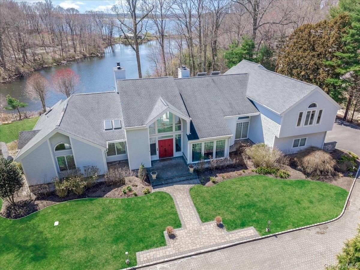 19 Mallard Dr - Photo 3 of 41