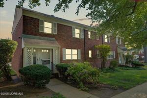 featured image of 46 Manor Dr #401