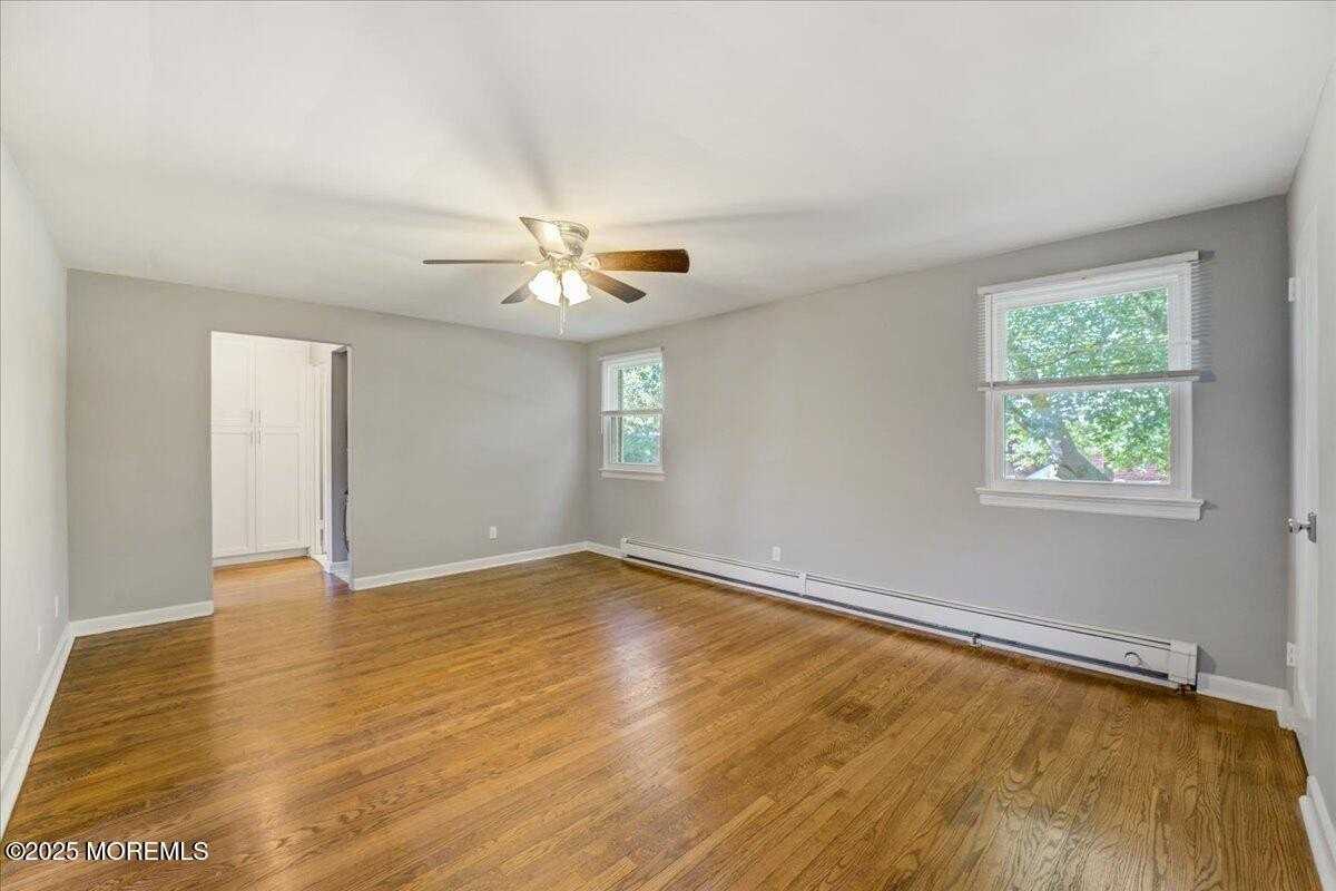 46 Manor Dr #401 - Photo 4 of 14