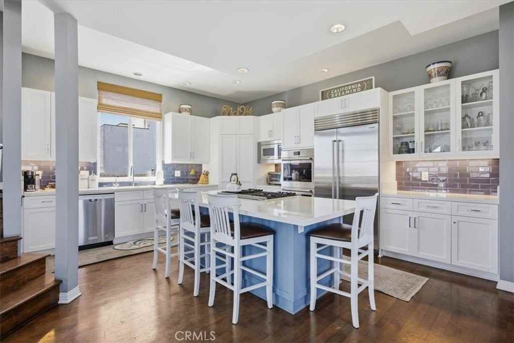 125 4th St #A - Photo 5 of 25