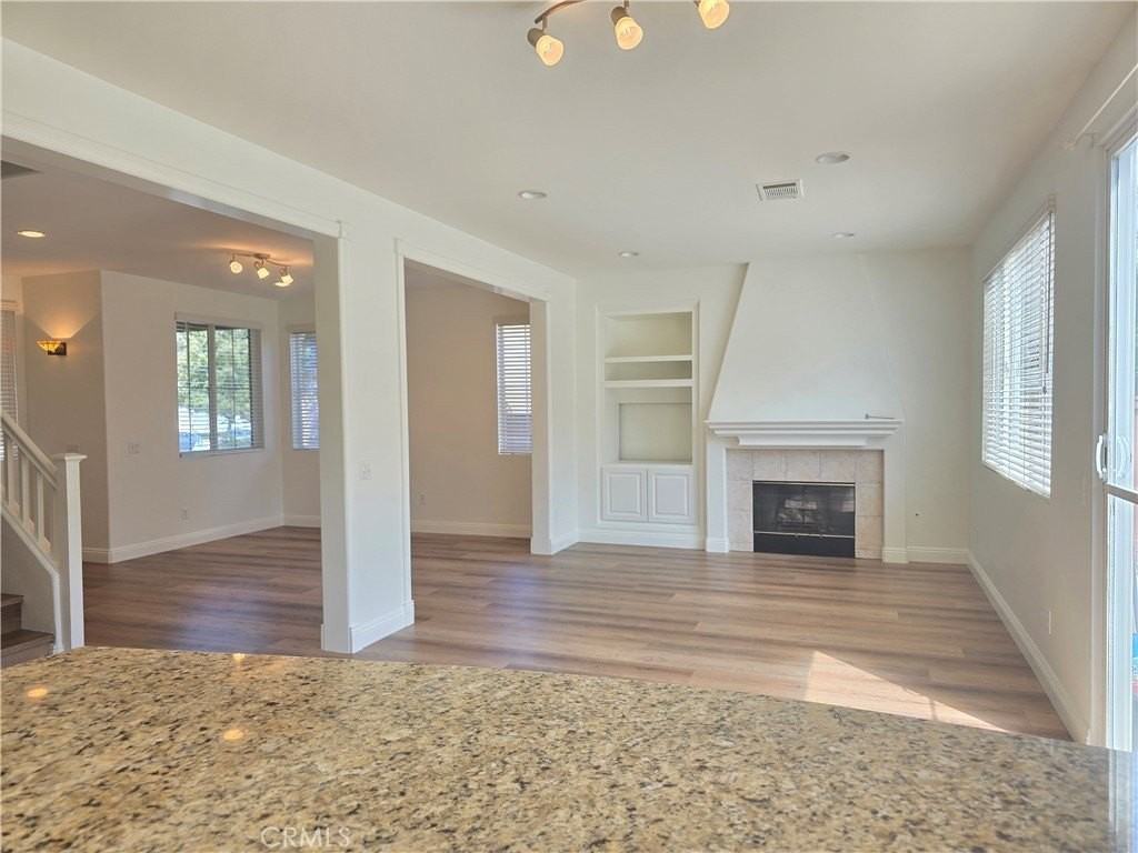43717 Calabro St - Photo 2 of 30