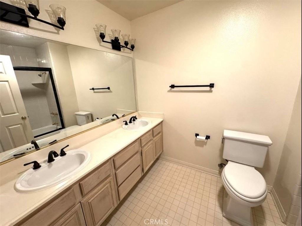 910 N Walnut Ave - Photo 7 of 13