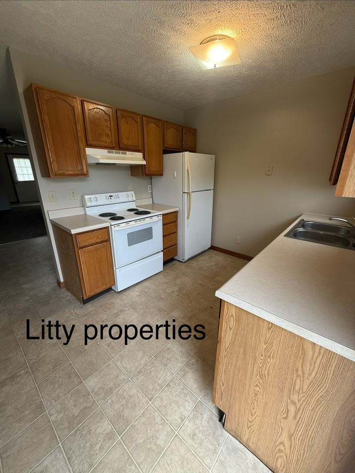 109 Ryan Rd #9 - Photo 2 of 11