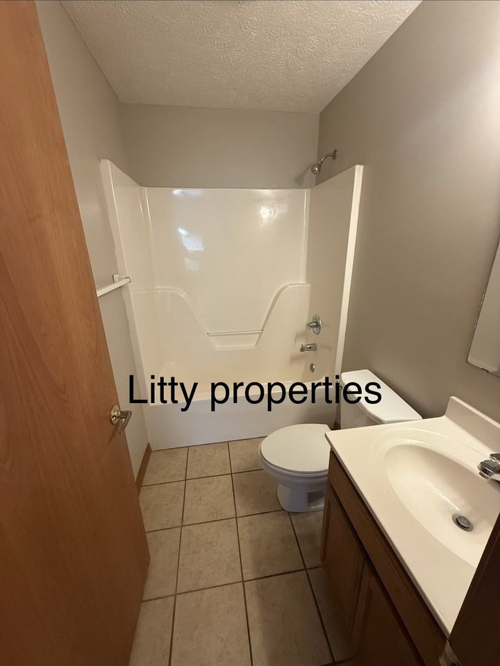 109 Ryan Rd #9 - Photo 6 of 11