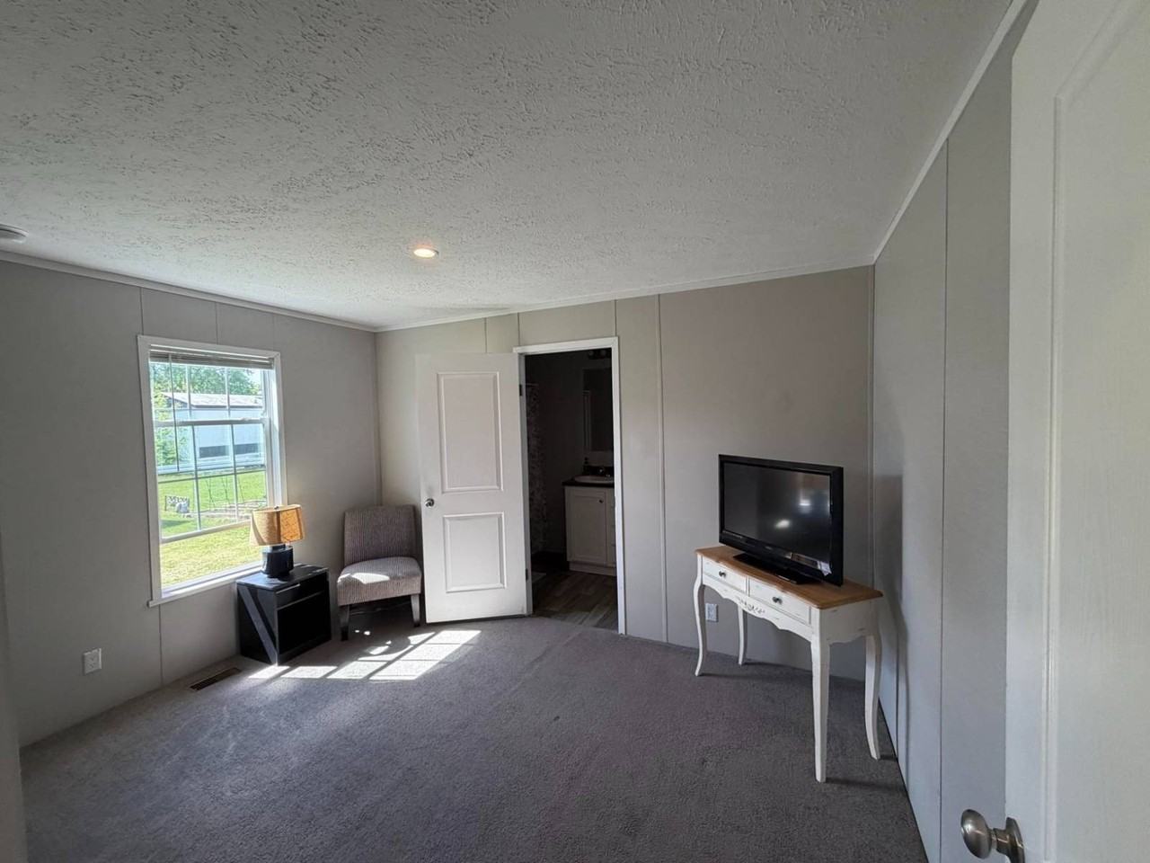 17 Highlander Ave #34 - Photo 7 of 13