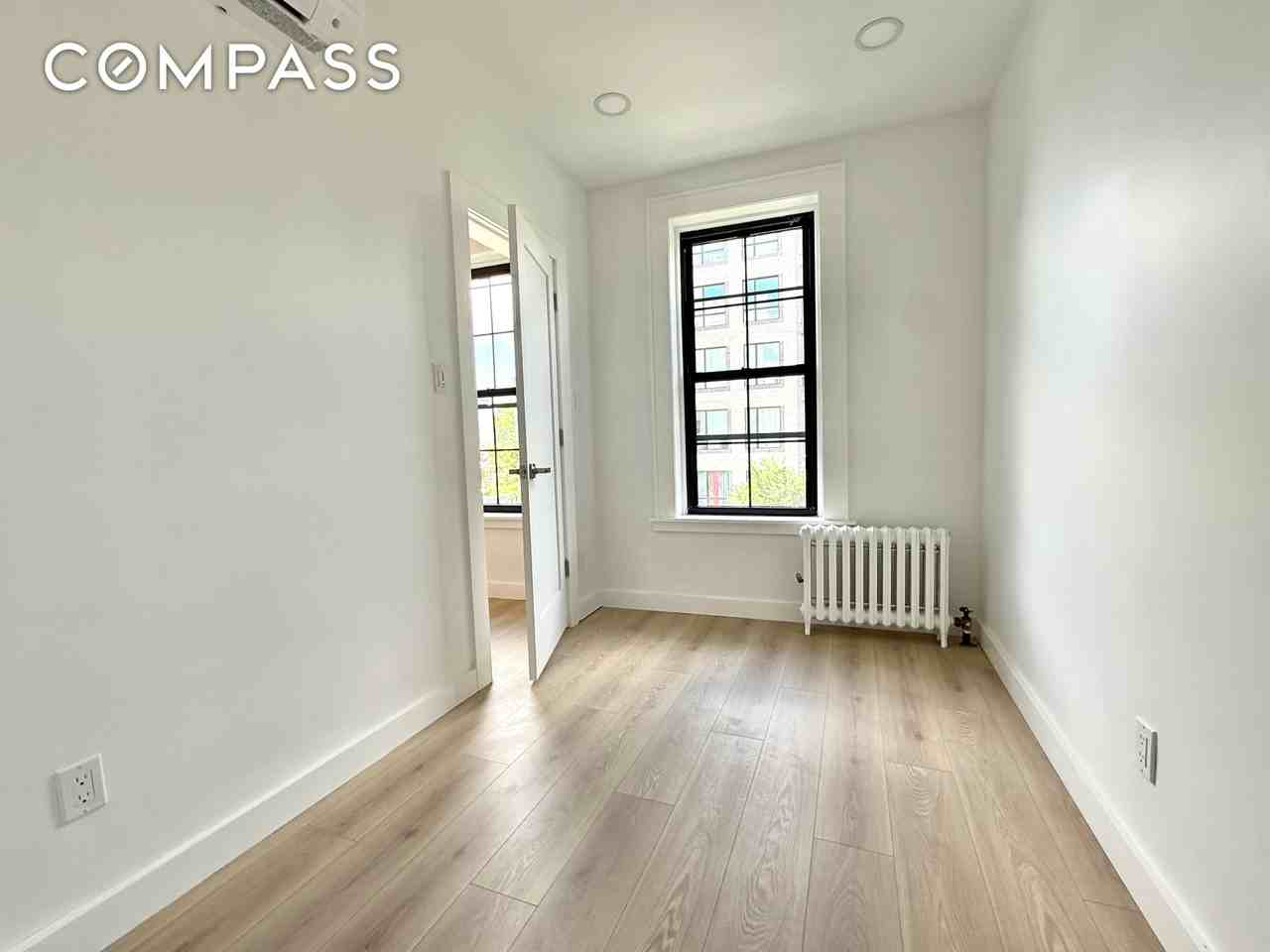 985 Rogers Ave #3 - Photo 5 of 10