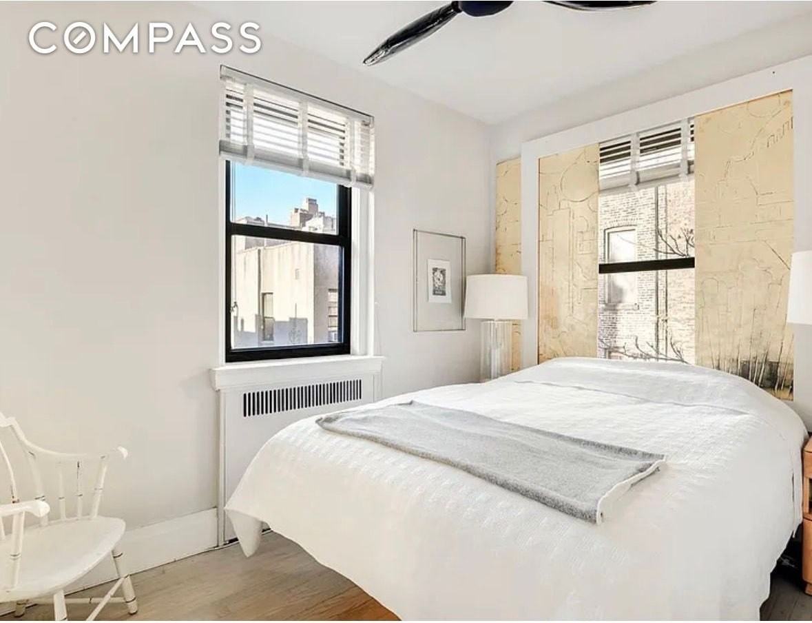 357 W 55th St #6M - Photo 5 of 7