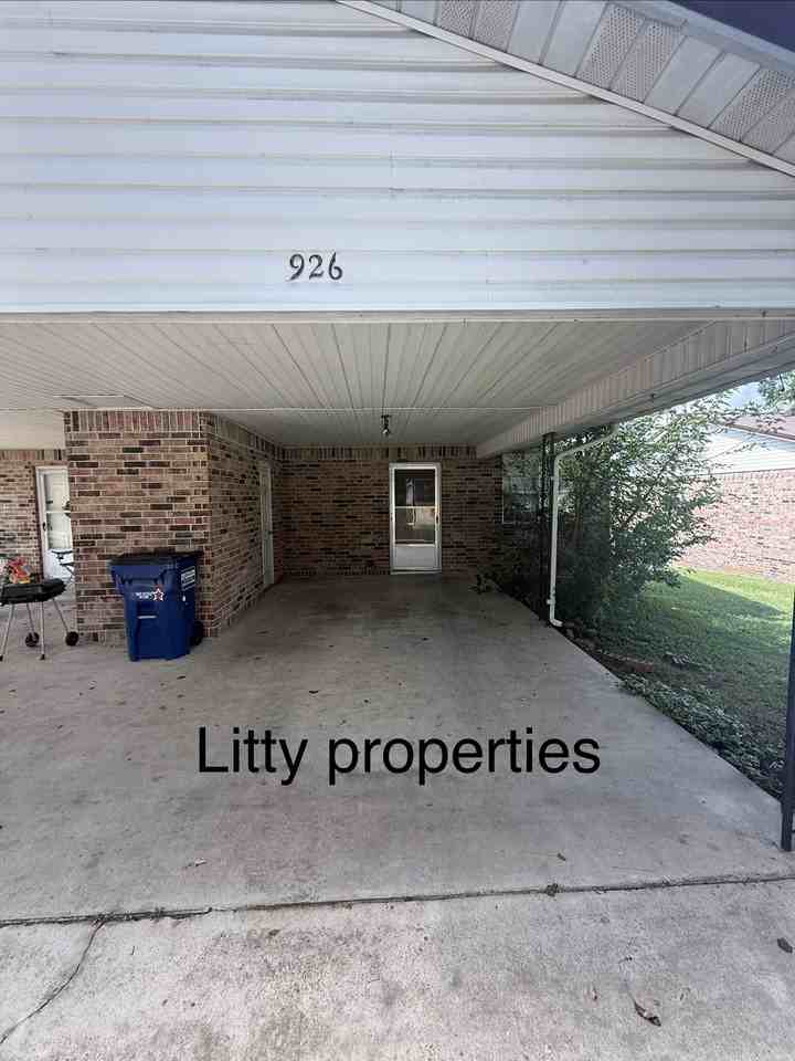926 Coley Dr #926