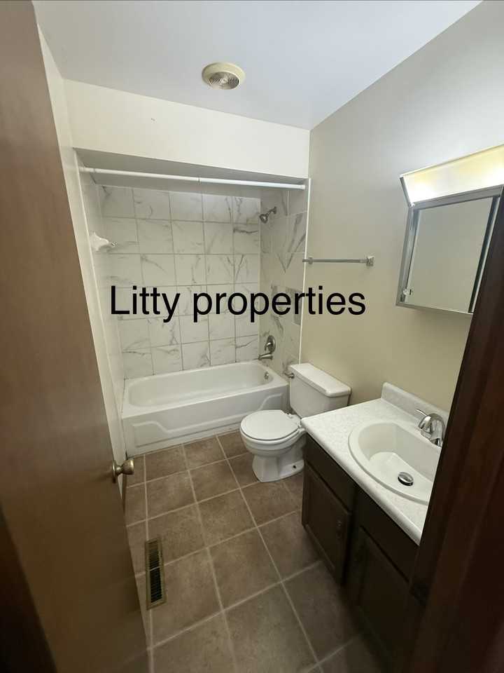 926 Coley Dr #926 - Photo 4 of 7