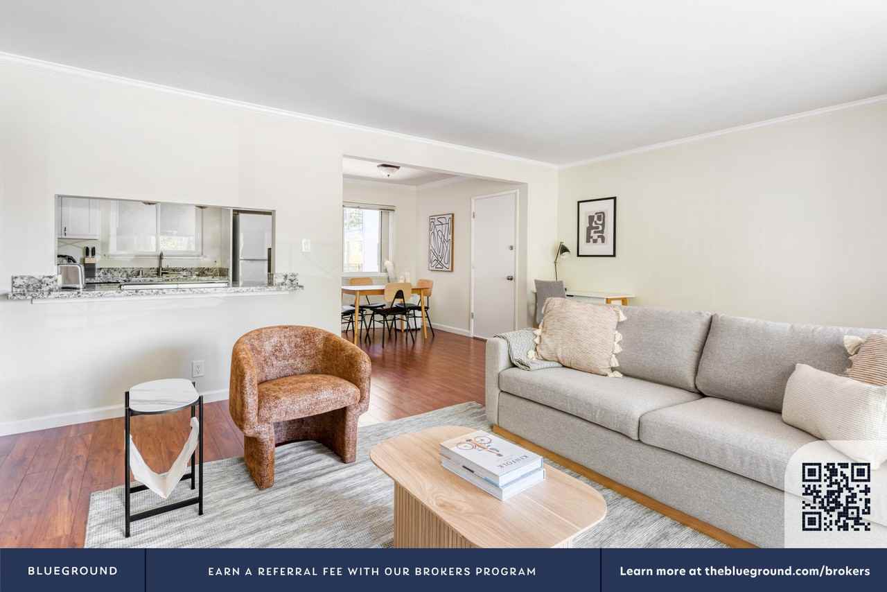 837 Cowper Street - Photo 5 of 24