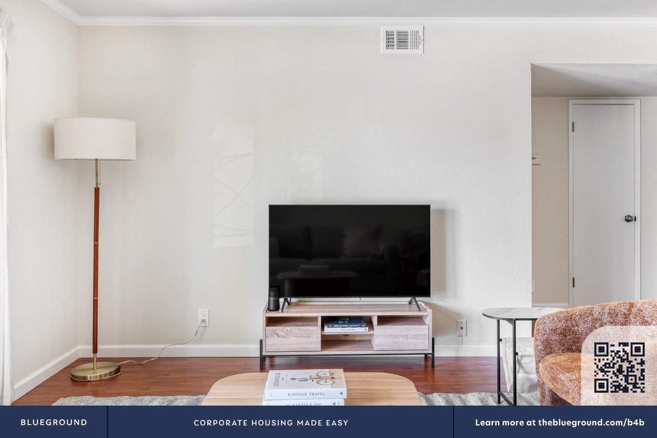 837 Cowper Street - Photo 6 of 24